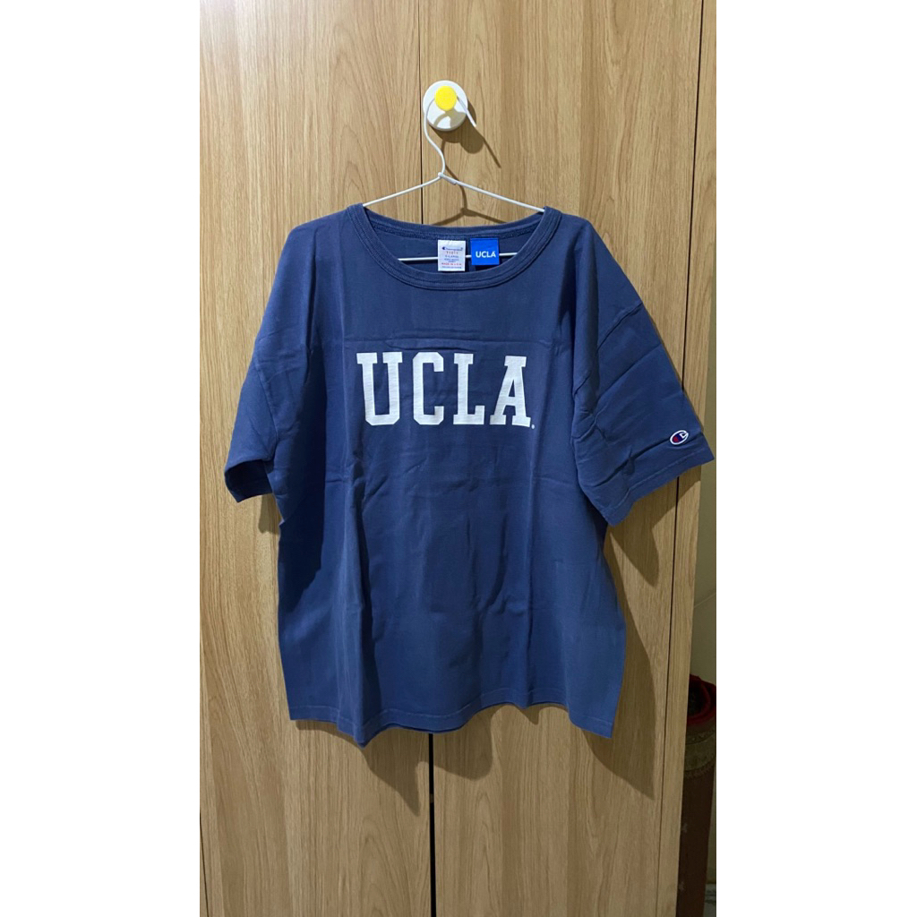 Preloved Kaos tshirt Champion UCLA made in USA size XL warna biru keabuan