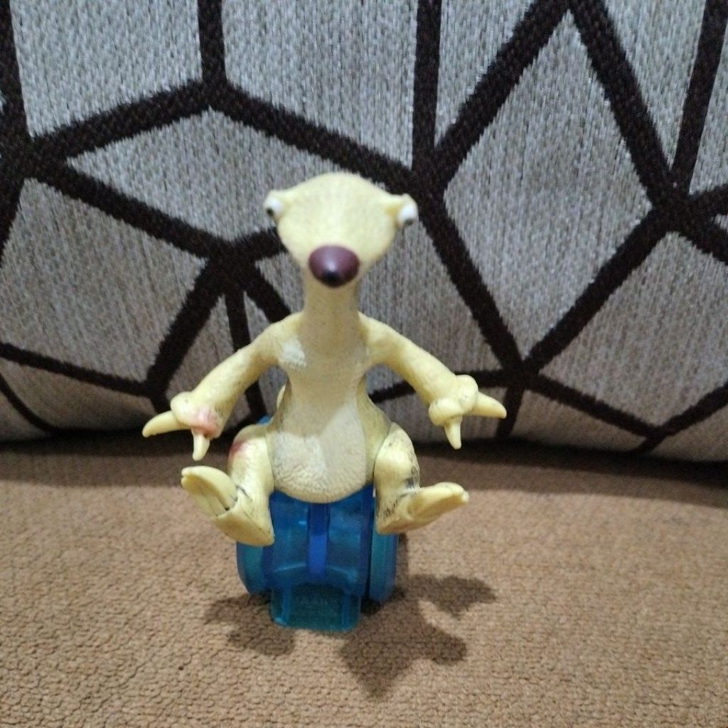 mainan Action Figures Film Ice Age, Preloved Atau Second