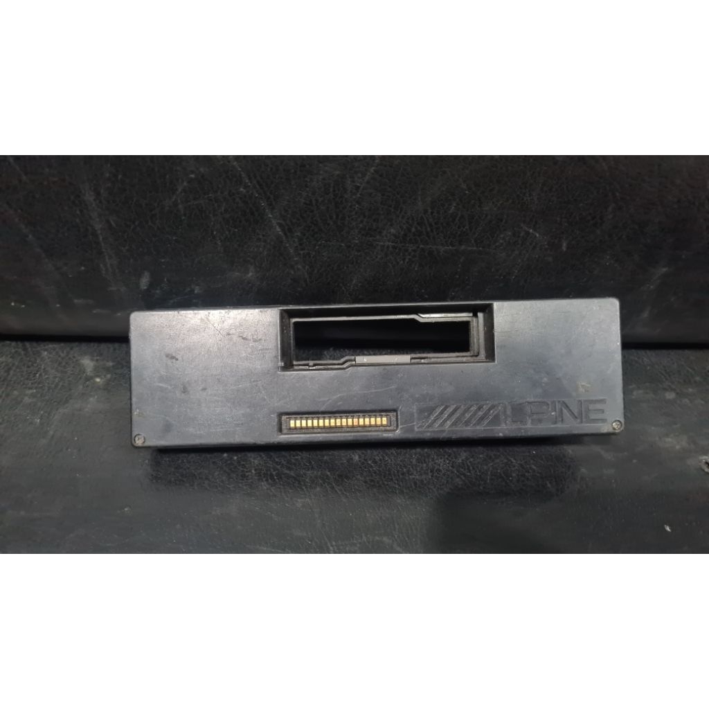 Muka Front Face Head Unit Single din Alpine tipe tidak terbaca untested
