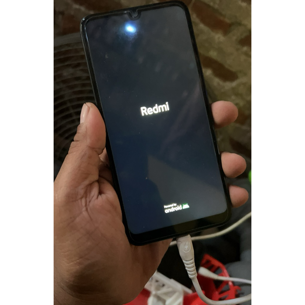 redmi 7 3/32  minus  batre  kembung lcd masih ori