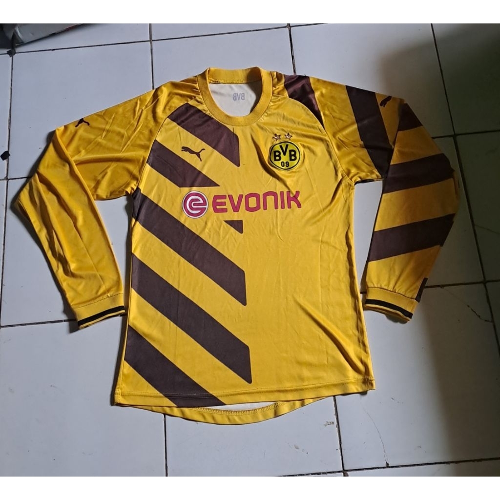 Borussia dortmund Home 2014 size S vendor seven stars