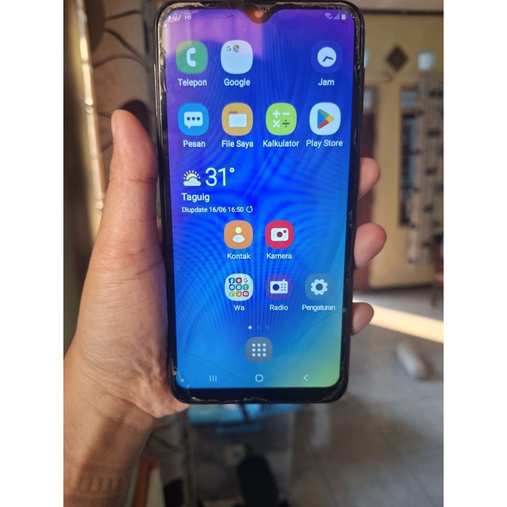 SAMSUNG M10 second 2/16