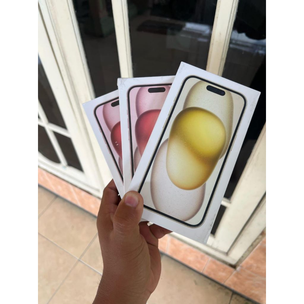 Iphone 15 128gb baru segel garansi resmi