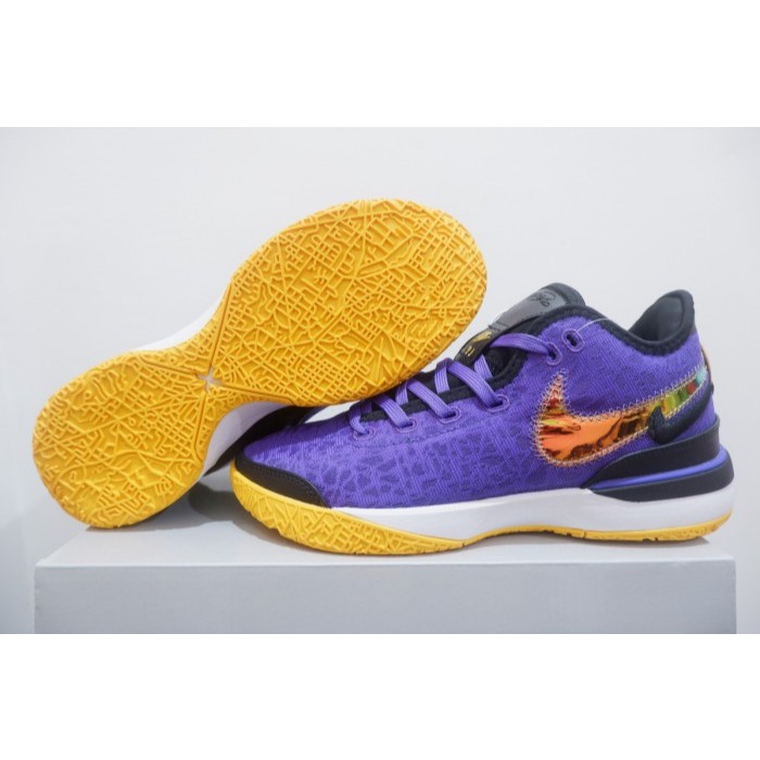 SEPATU BASKET LEBRON 20 NXXT GEN LOW TEAM LAKERS