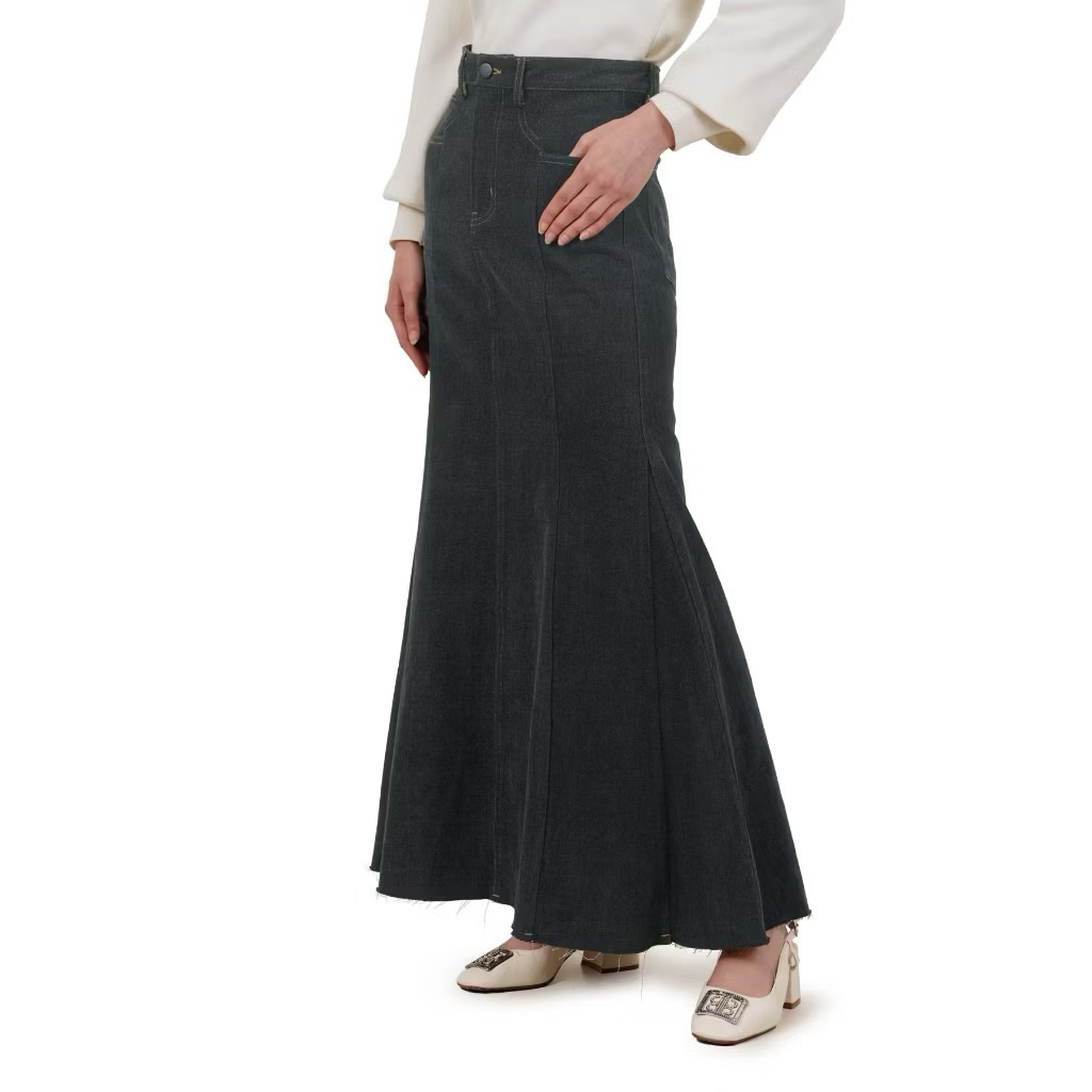 Nada Puspita Official-Preloved Oriel Denim Skirt-Rok Flare Jeans Panjang Warna Hitam Size M-Rok Jean