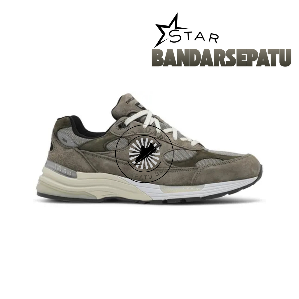 Sepatu JJJJound x New Balance 992 'Grey'