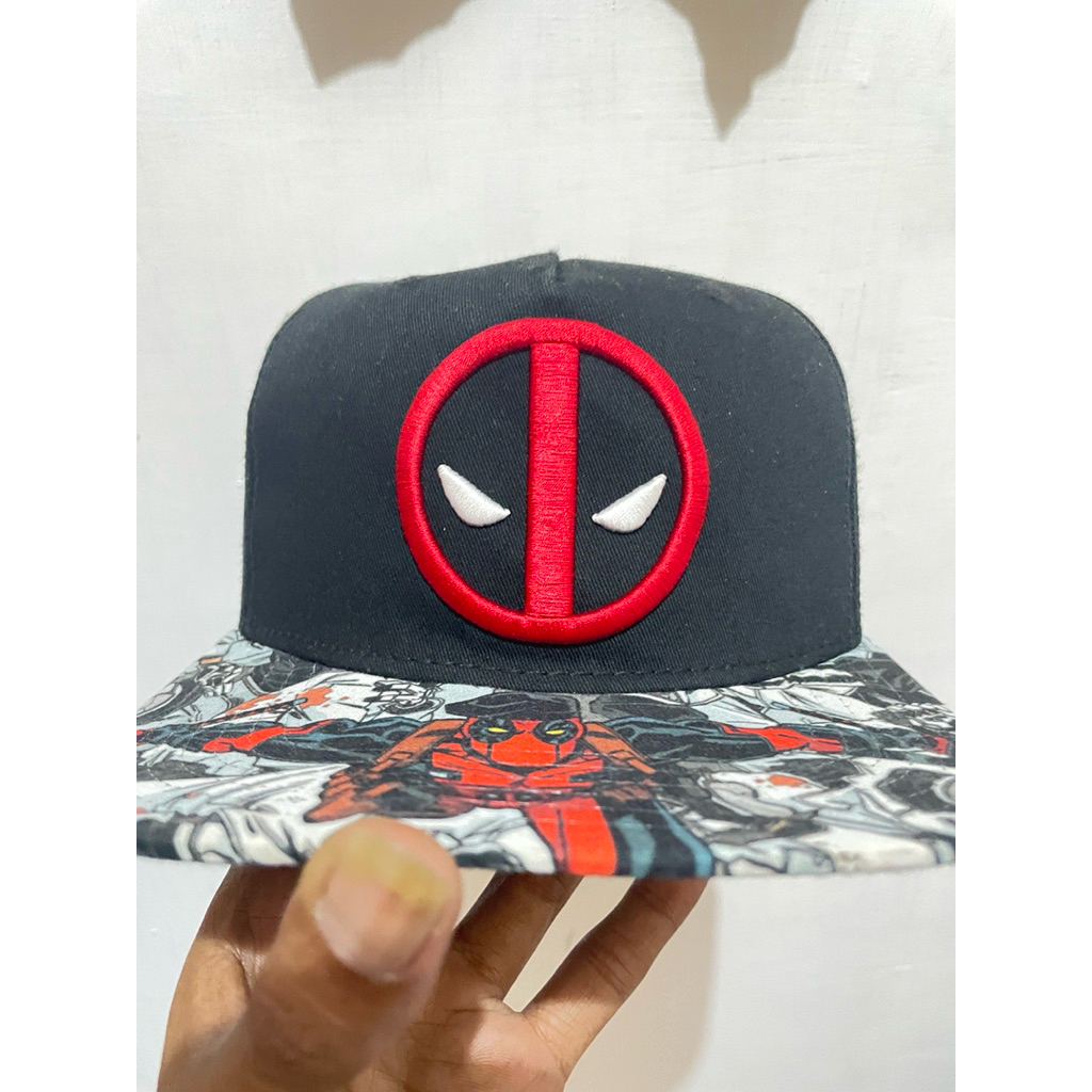 topi snapback deadpoll original Marvel