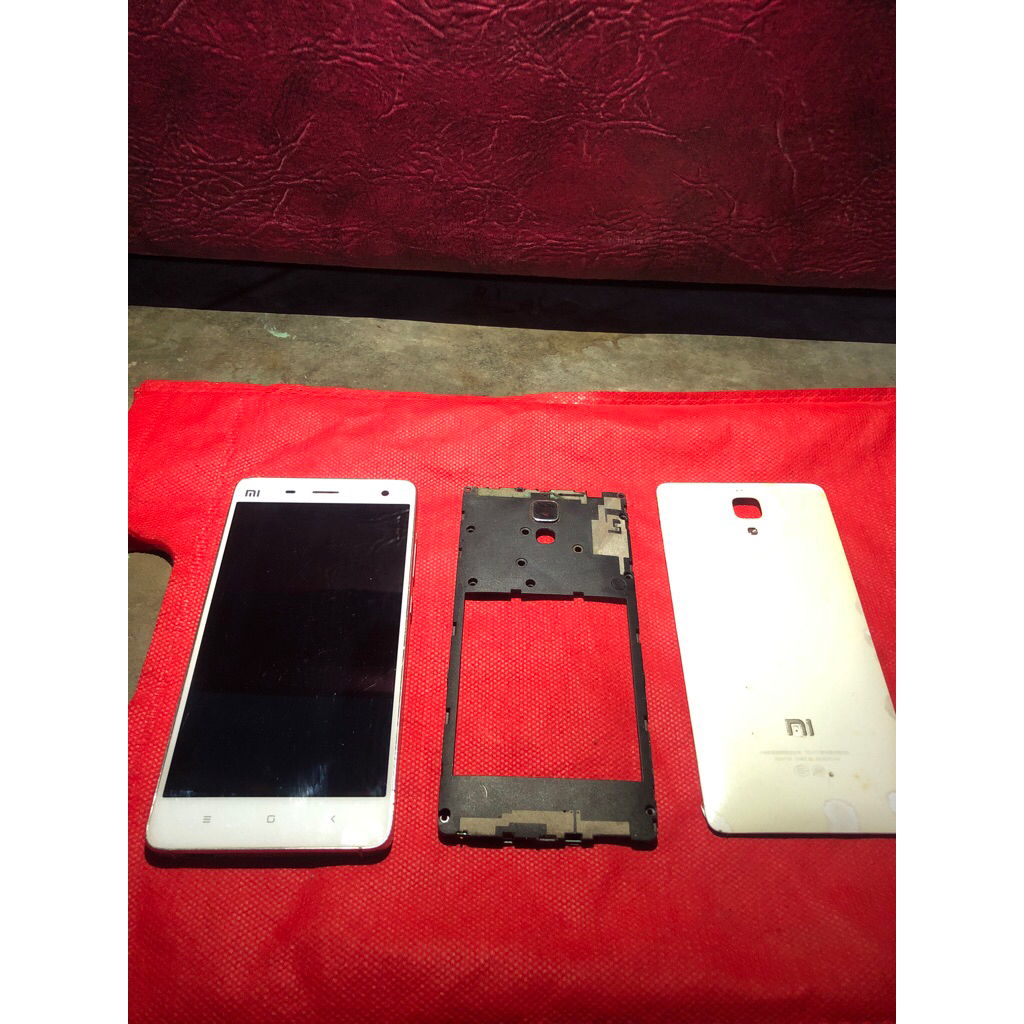 lcd copotan redmi MI 4,plus tulangan,batrai beckdor dan part lain nya