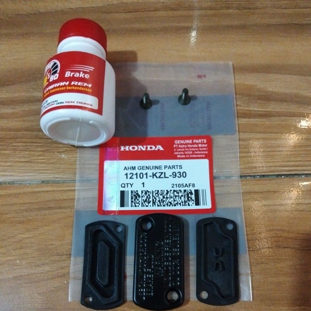 PAKET tutup master rem motor beat injeksi/beat esp/Scoopy injeksi +minyak rem murah