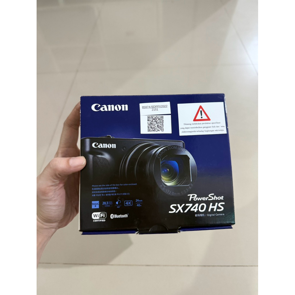 Canon SX740 HS