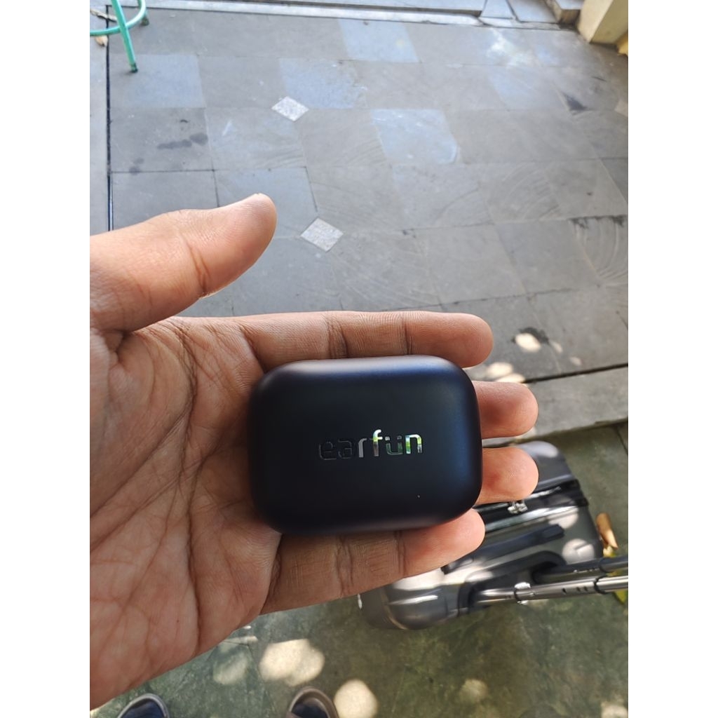 barang bekas tapi baru Earfun Air Pro 4