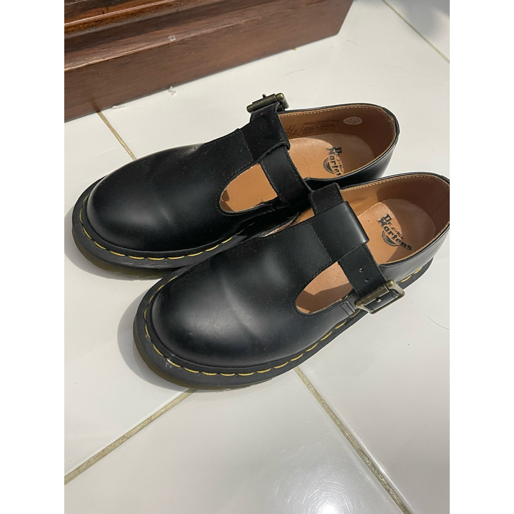 Docmart sepatu original 100%