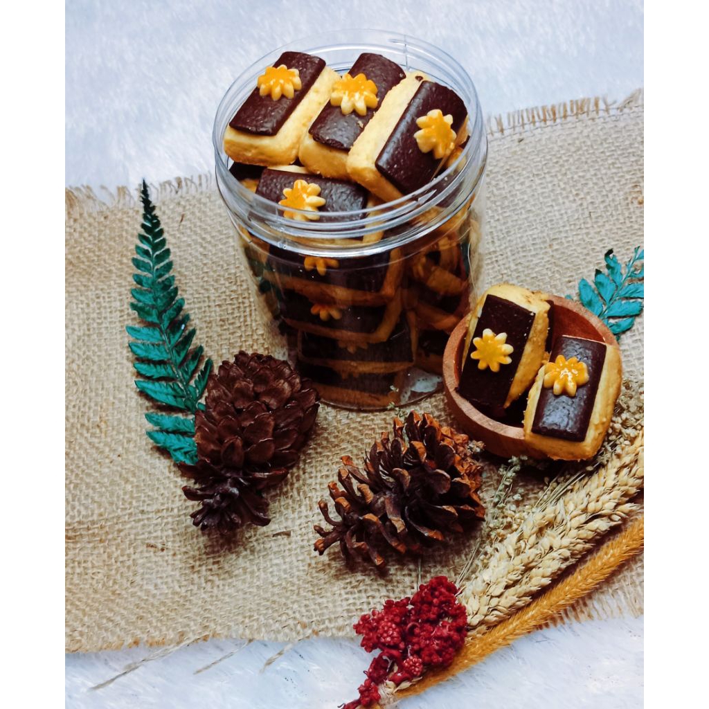 COKLAT STICK COOKIES TOPLES 600ml
