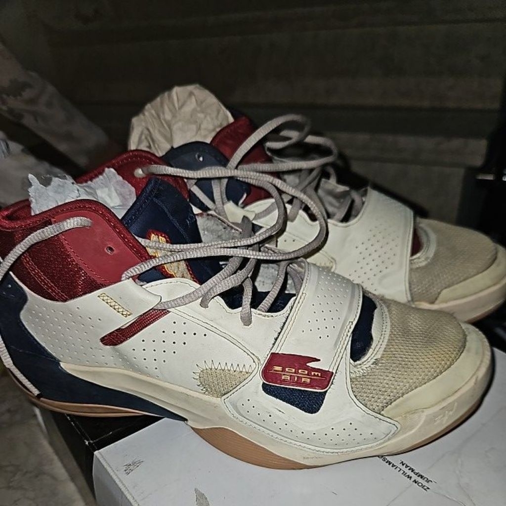 Basketball jordan zion voodoo sepatu basket