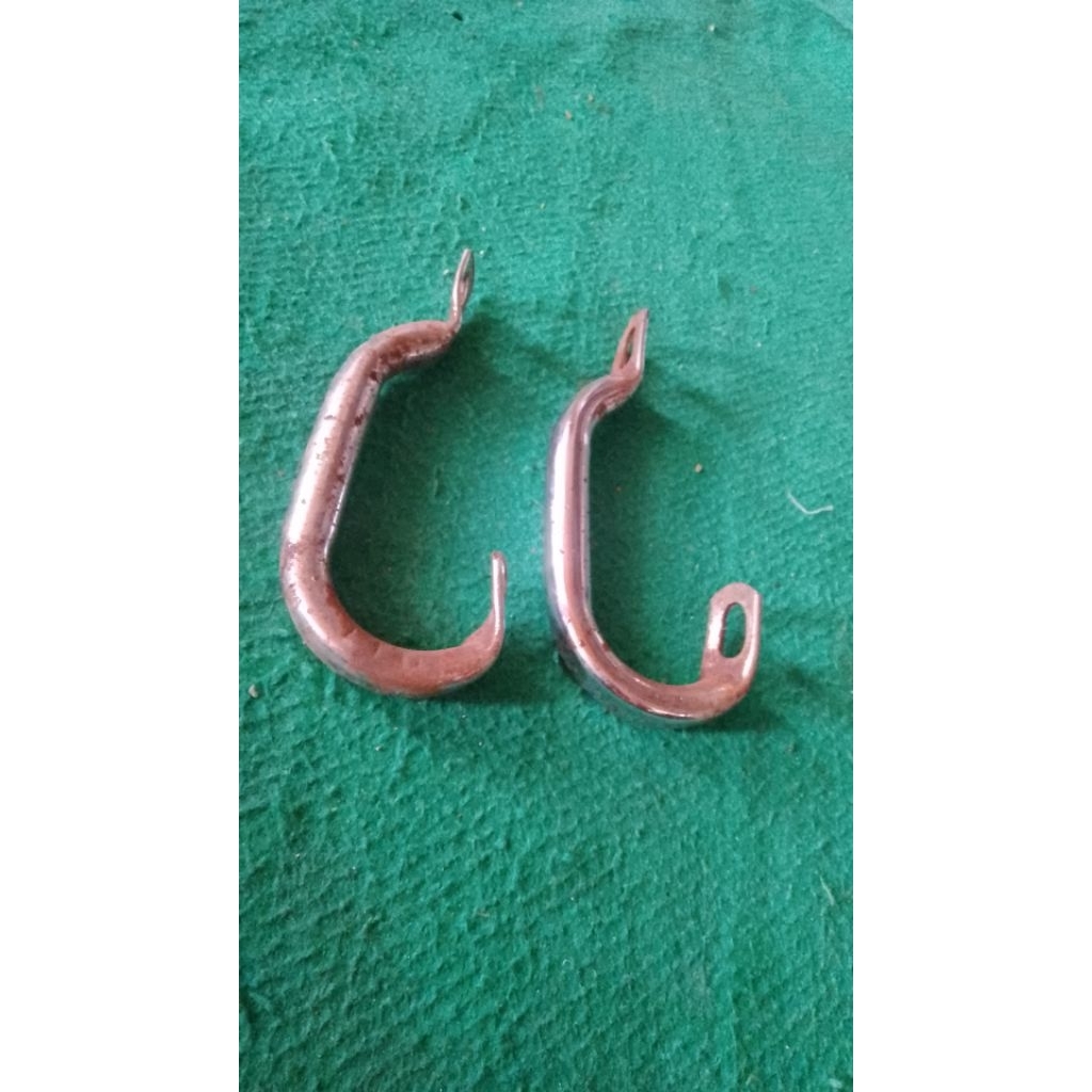 breket samping c 70 bekas