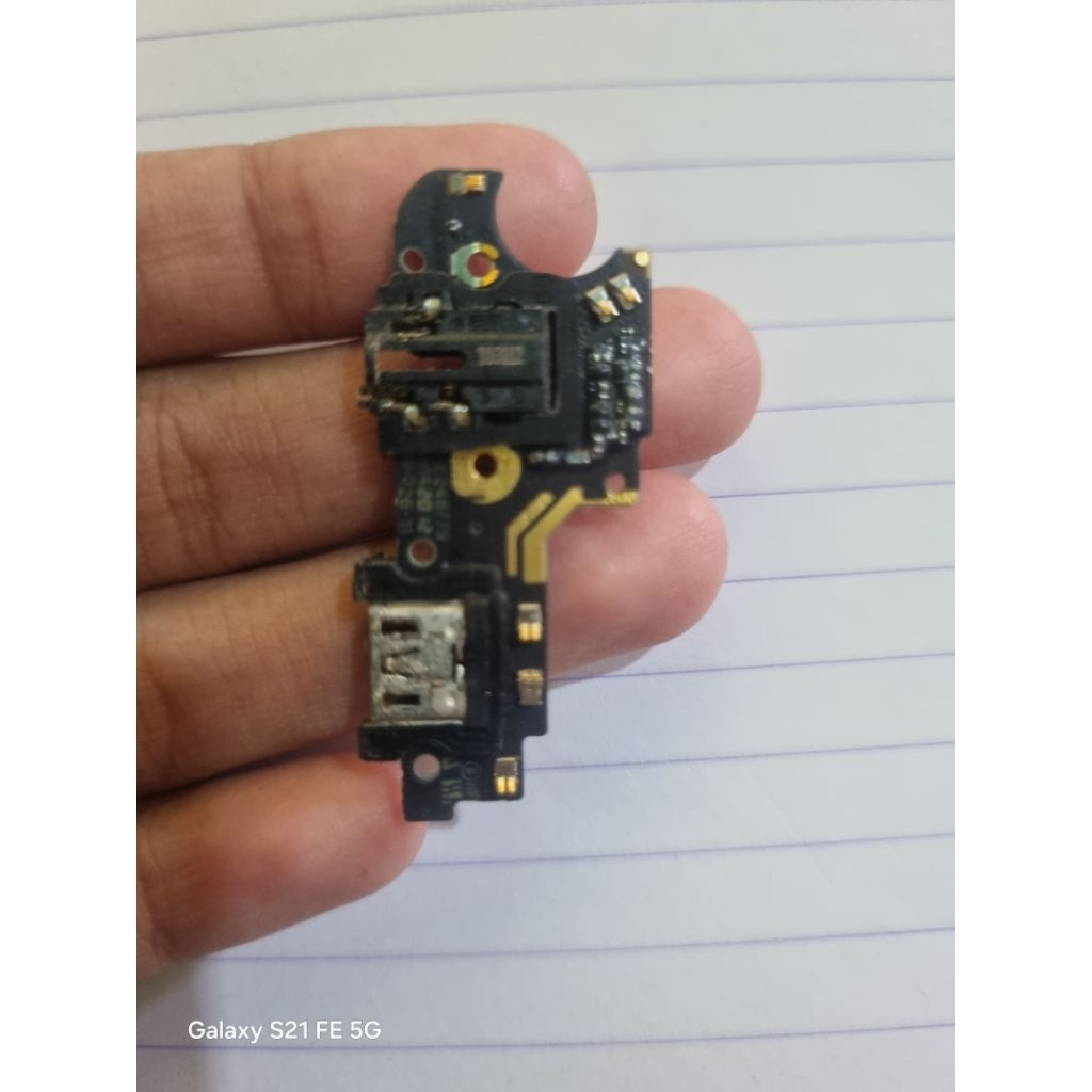 Papan Charger Realme 5i