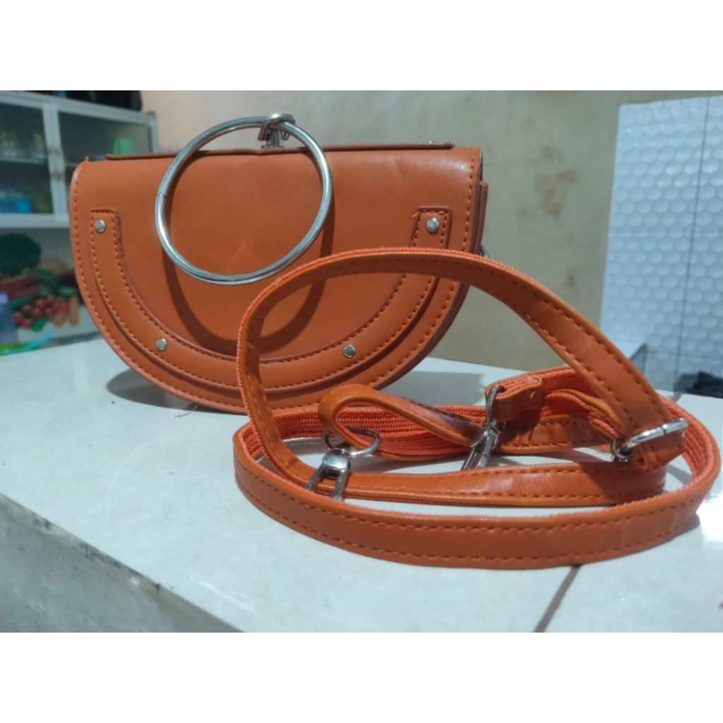 MINISO SLING BAG PL