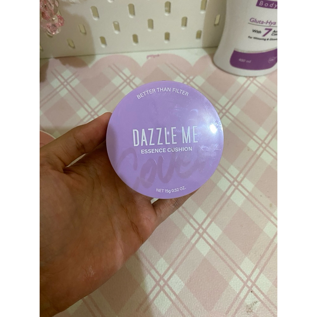 Preloved DAZZLE ME Maxnificent Essence Cushion shade N03