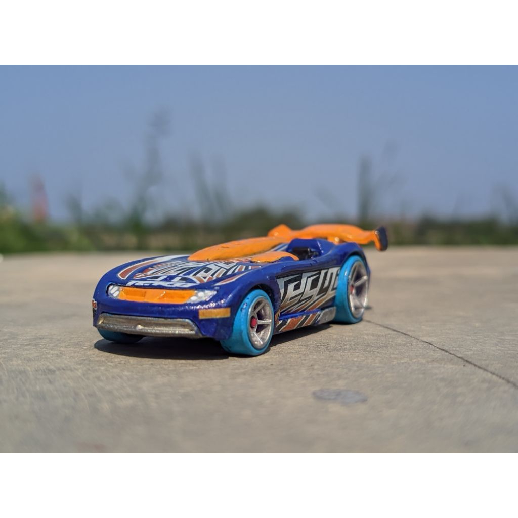 HOTWHEELS ACCELERACERS BATTLE SPEC TEKU KURT WYLDE BATTLESPEC SILENCERZ DRONES METAL MANIAC