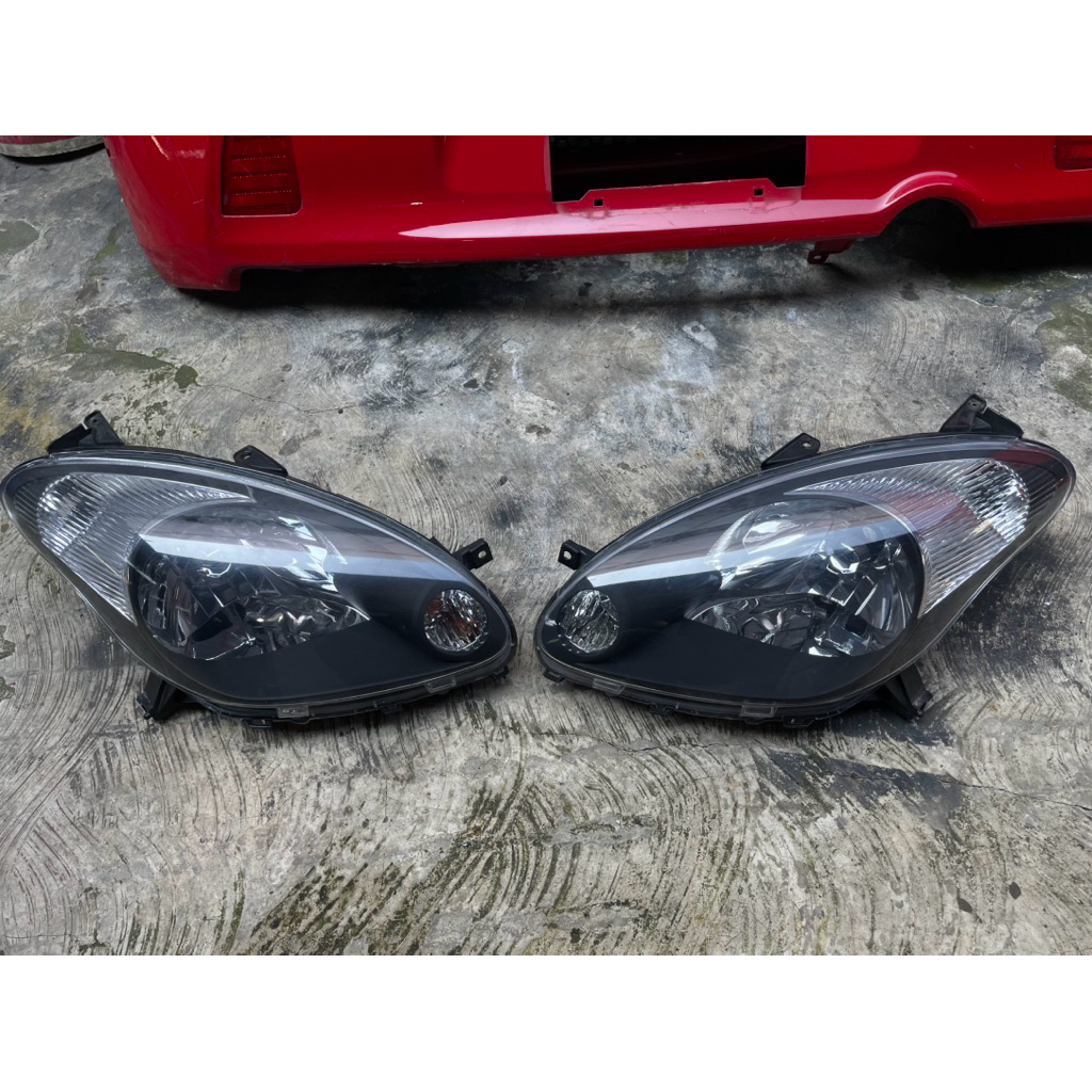 headlamp sirion 2008 smoke