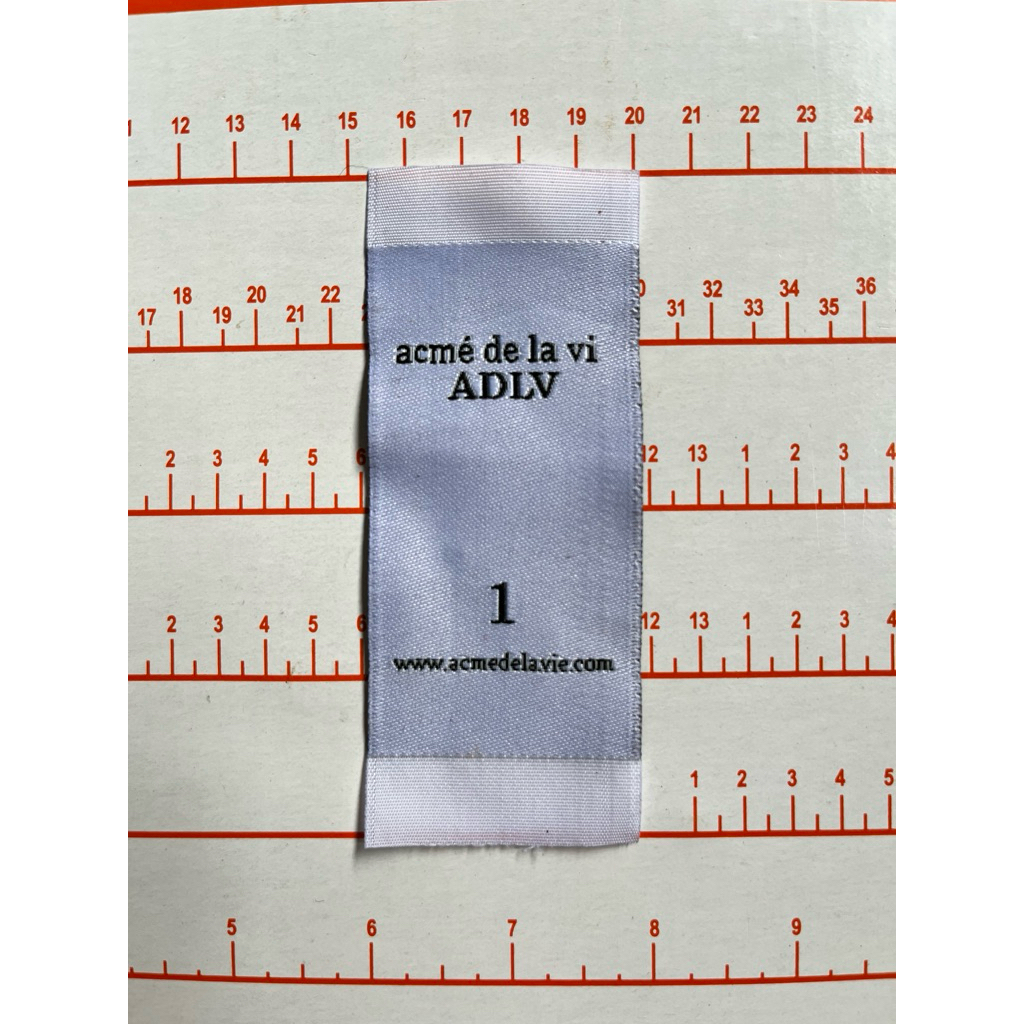 LABEL WOVEN ADEL BORDIR RAJUT