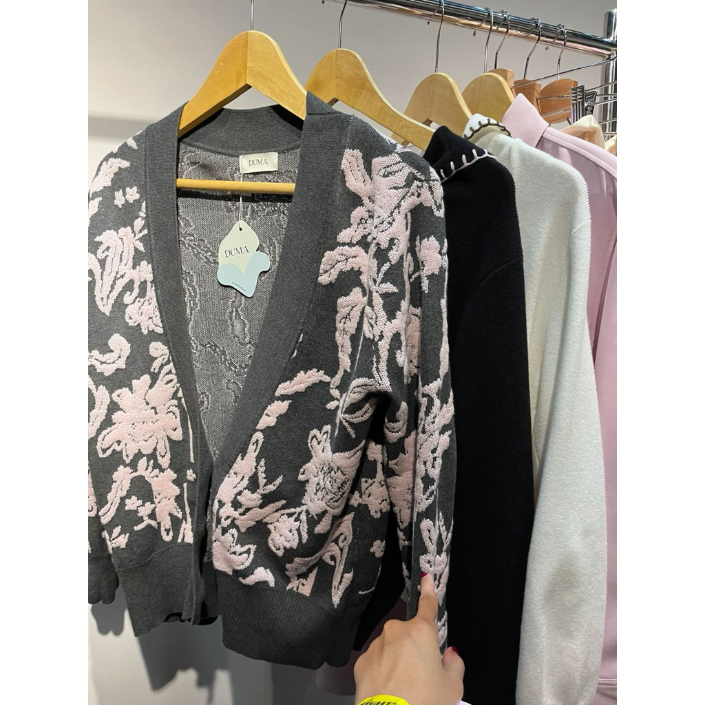 (titipbarengkiky) Ariel DUMA Original store