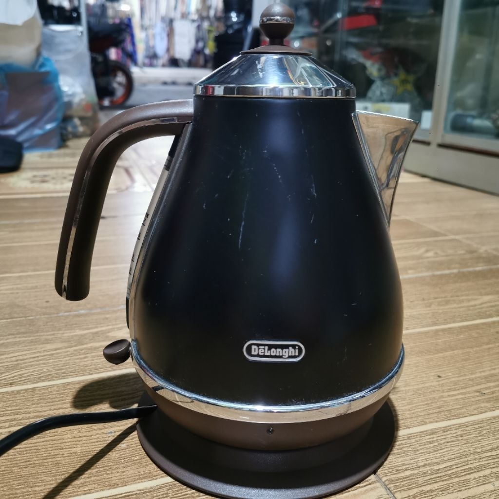 DeLonghi KBOV2001/KBO2001 KETTLE DELONGHI KETTLE LISTRIK GARANSI ORIGINAL KBOV 2001