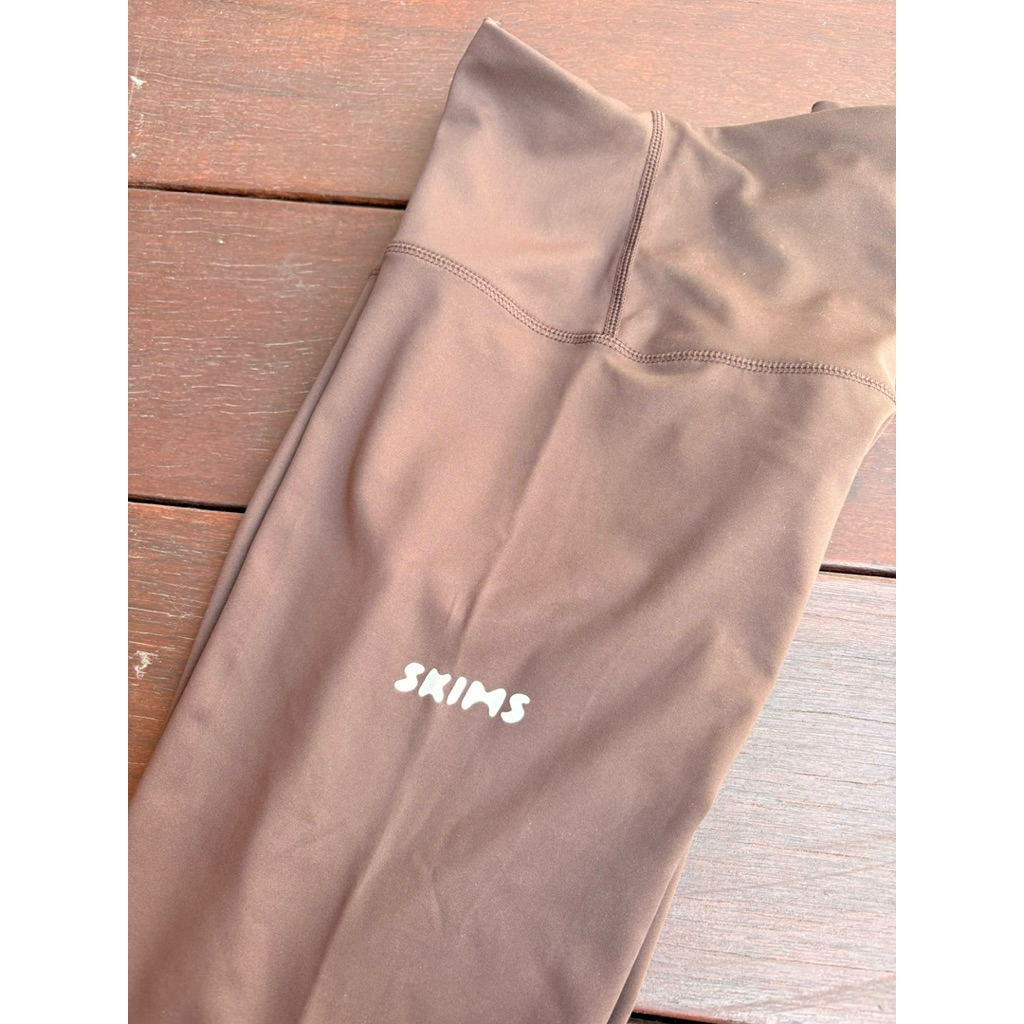 (NEW) SKIMS Brown Legging