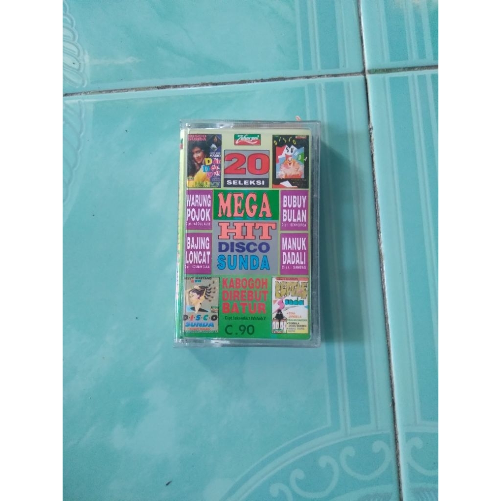 Kaset 20 seleksi mega hit Disco Sunda