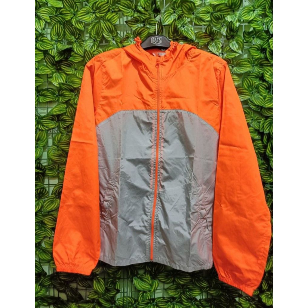 jaket olahraga topten