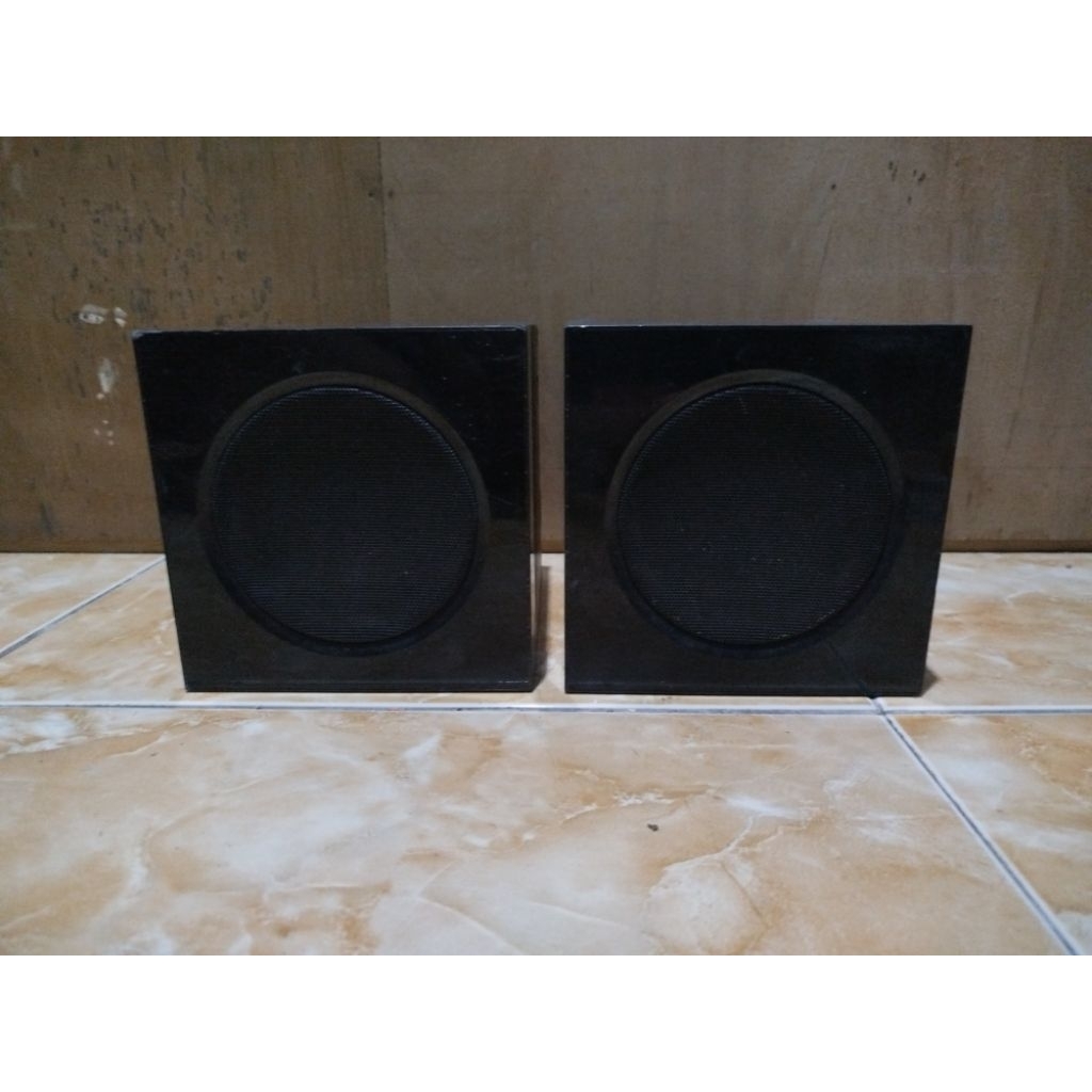 Speaker Pasif LG XBS12V Normal
