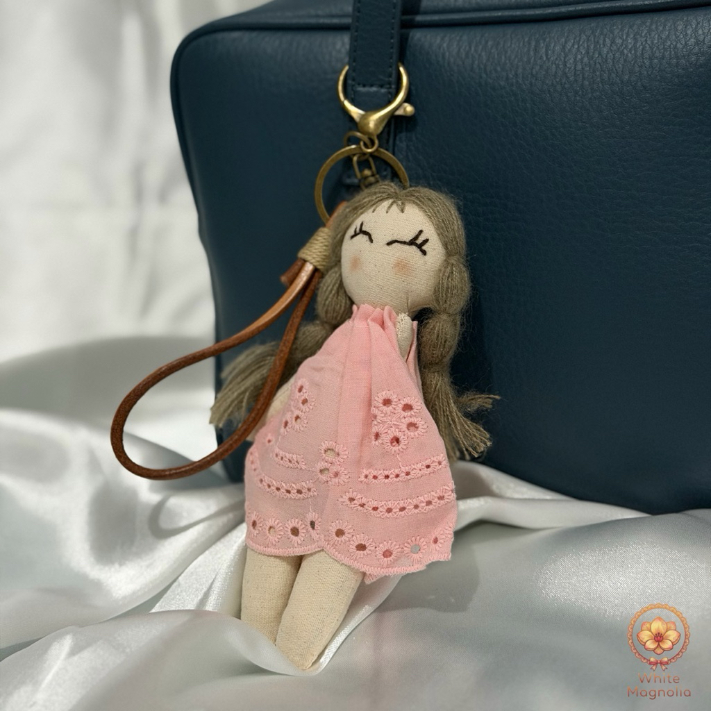 White Magnolia Cozy Edition | Gantungan Tas Handmade Vintage Aesthetic Korean Bag Charm