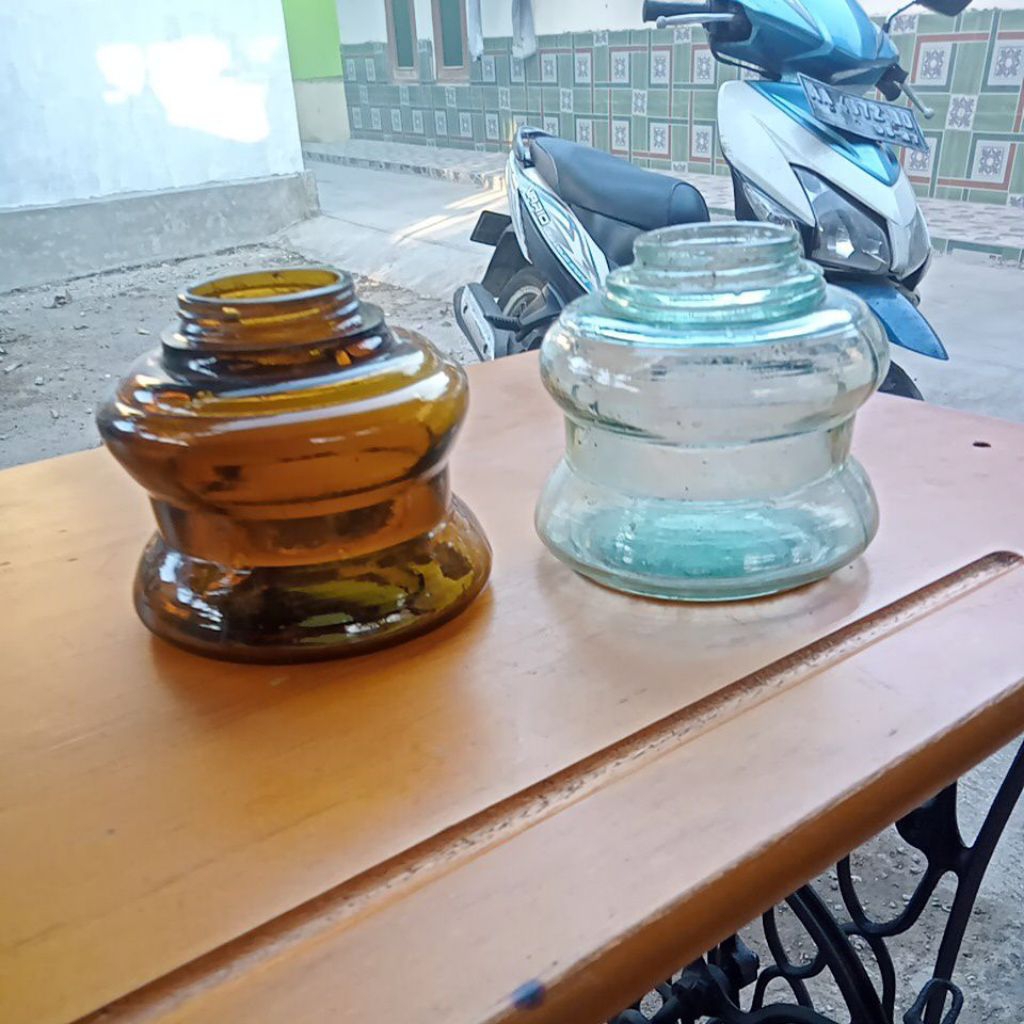Ublik tempat minyak lampu  jadul lawas
