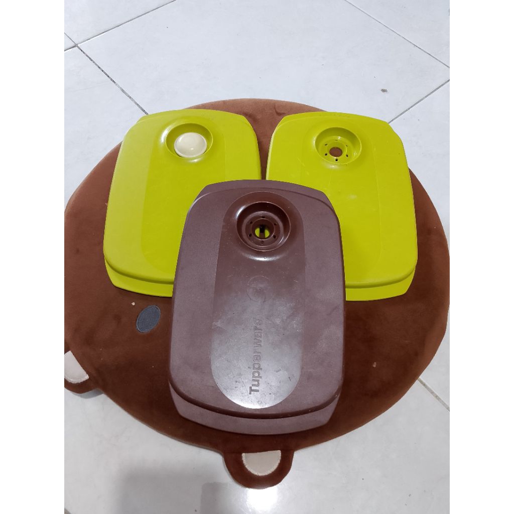 TUTUP BYO SECOND TUPPERWARE