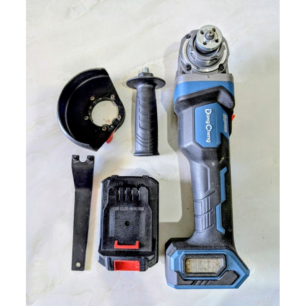 Gerinda Cordless DONGCHENG DCSM04 Second Bekas