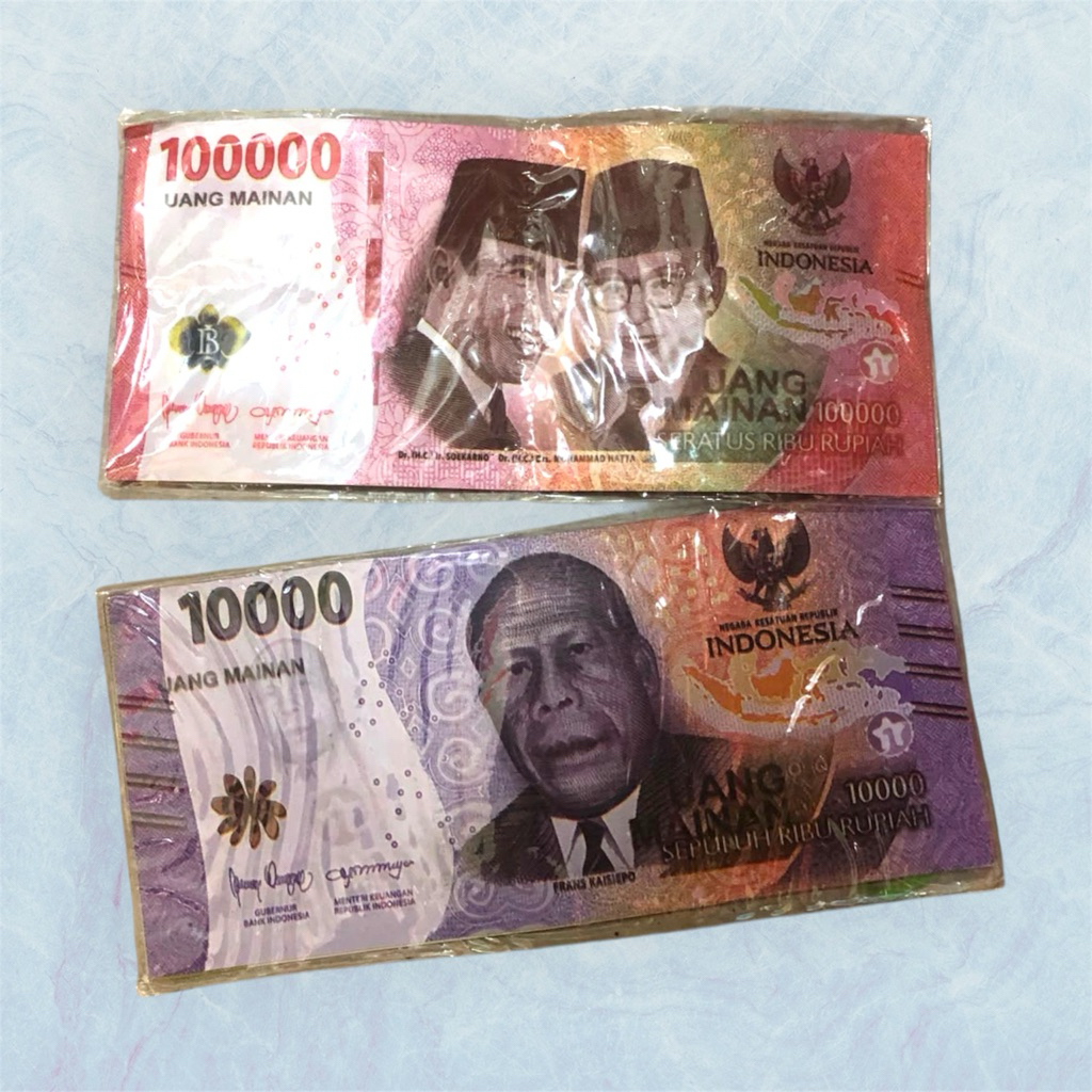 mainan uang-uangan / uang palsu
