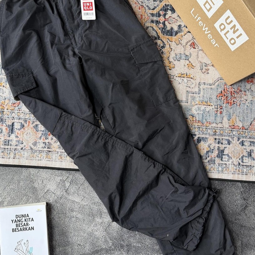 Uniqlo Utility Cargo Warm Lined Geared Pants Celana Panjang Parasut Outdoor S Hitam