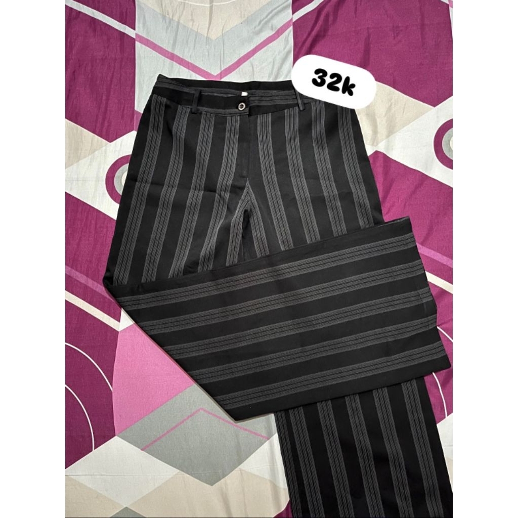 preloved|celana garis