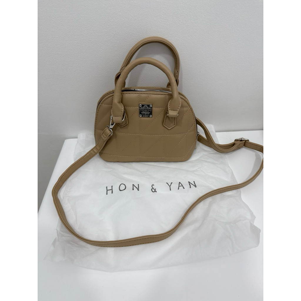 [Preloved Mulus] HONYAN Tas Wanita Sling Bag Wanita Import Tas Selempang Wanita Kulit - Loran Bag