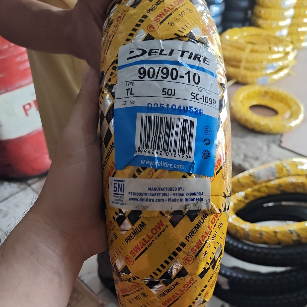 ban luar swallow tubeless 90/90-10 sc109 urban grip