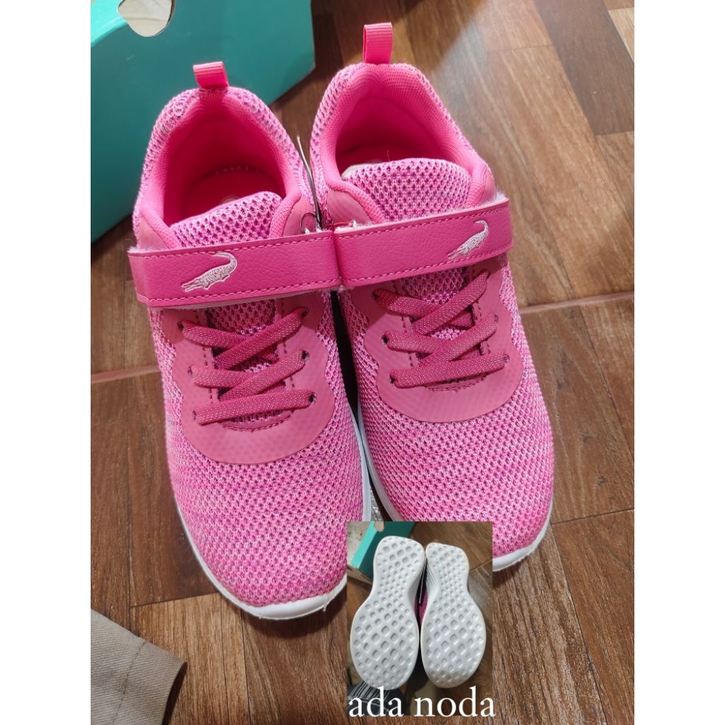 sepatu reject anak perempuan