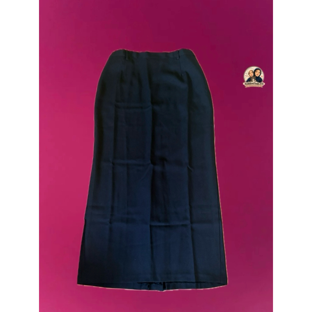PRELOVED ROK HITAM POLOS