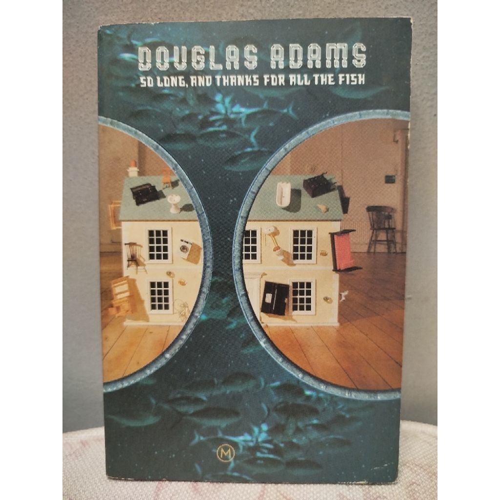 Douglas Adams - So Long, and Thanks for All the Fish - Picador 2002 - English Novel Original Import