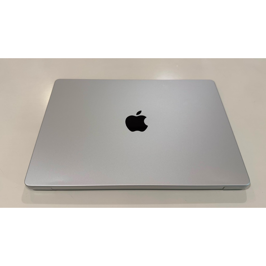 Macbook Pro M5 2025 A3434 ibox second masih garansi