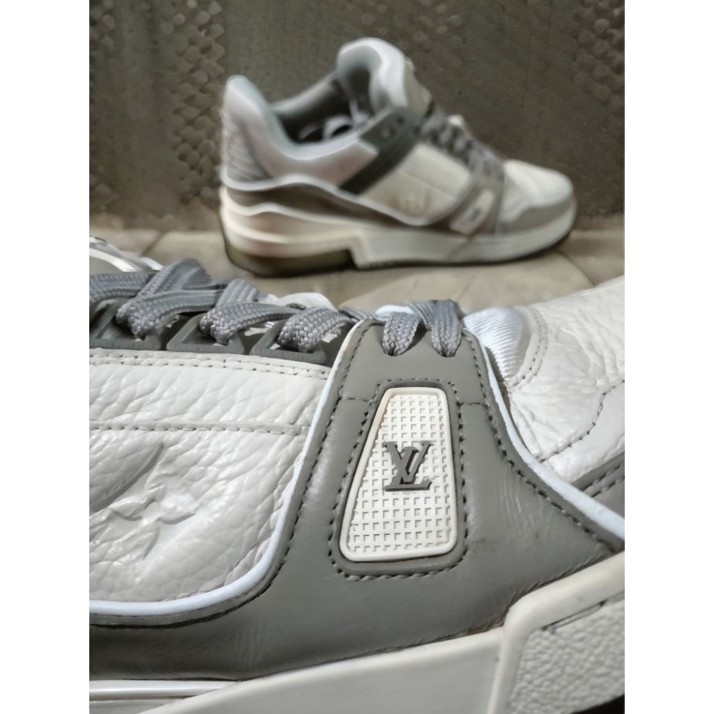 LV Trainer Sneaker Grey White EU39