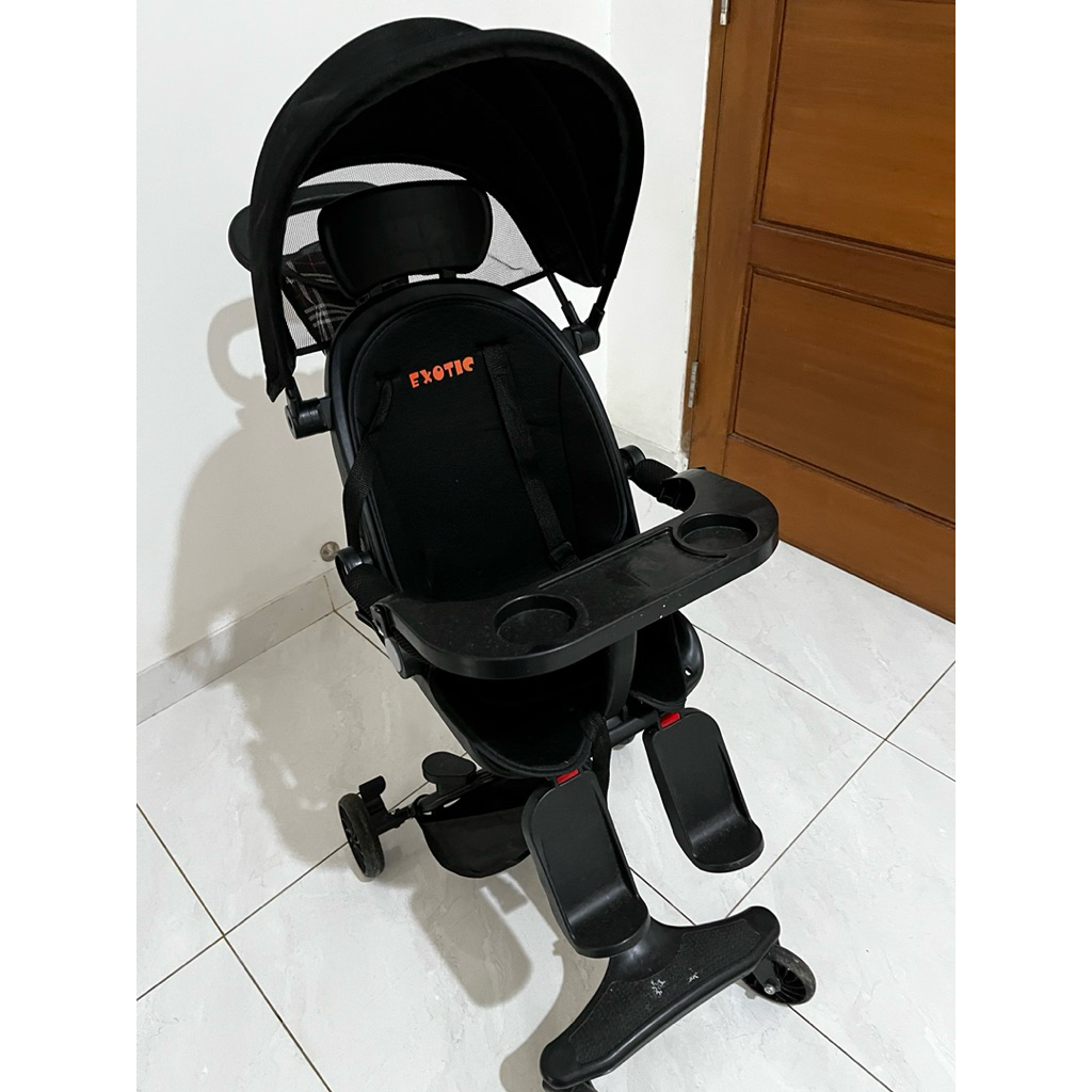 Preloved stroller bayi anak ( free bantal kursi ) merk Exotic