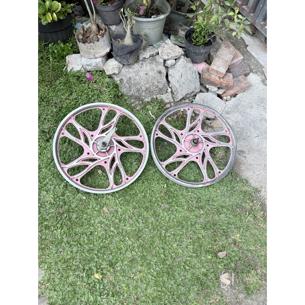 velg bmx minion aloy, velg aloy model akar, velg bmx 20 warna merah