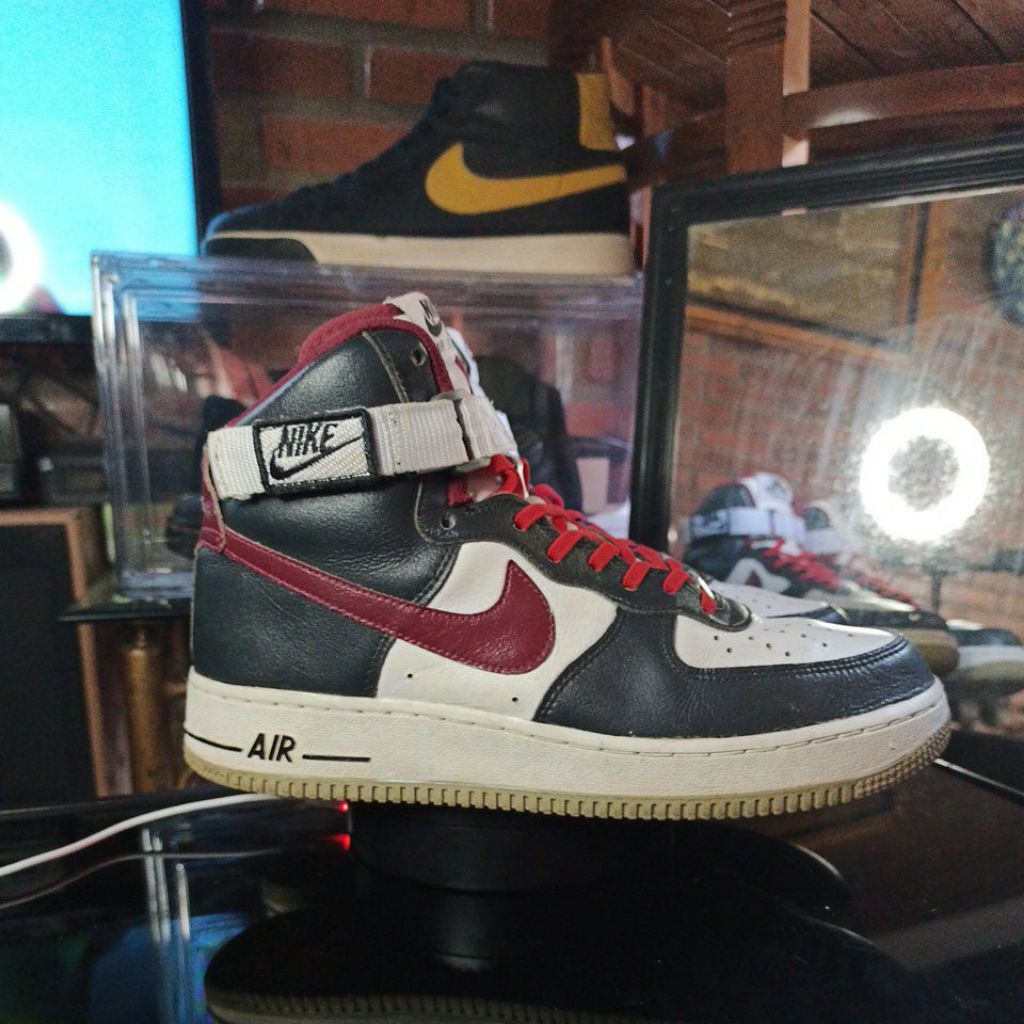 Nike byYou Air Force 1 High YL-LY