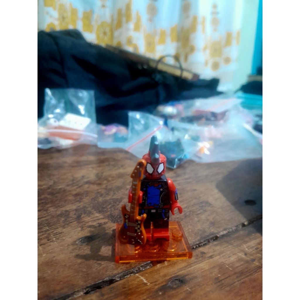 LEGO Minifigure Spider-Punk Original LEGO Ori