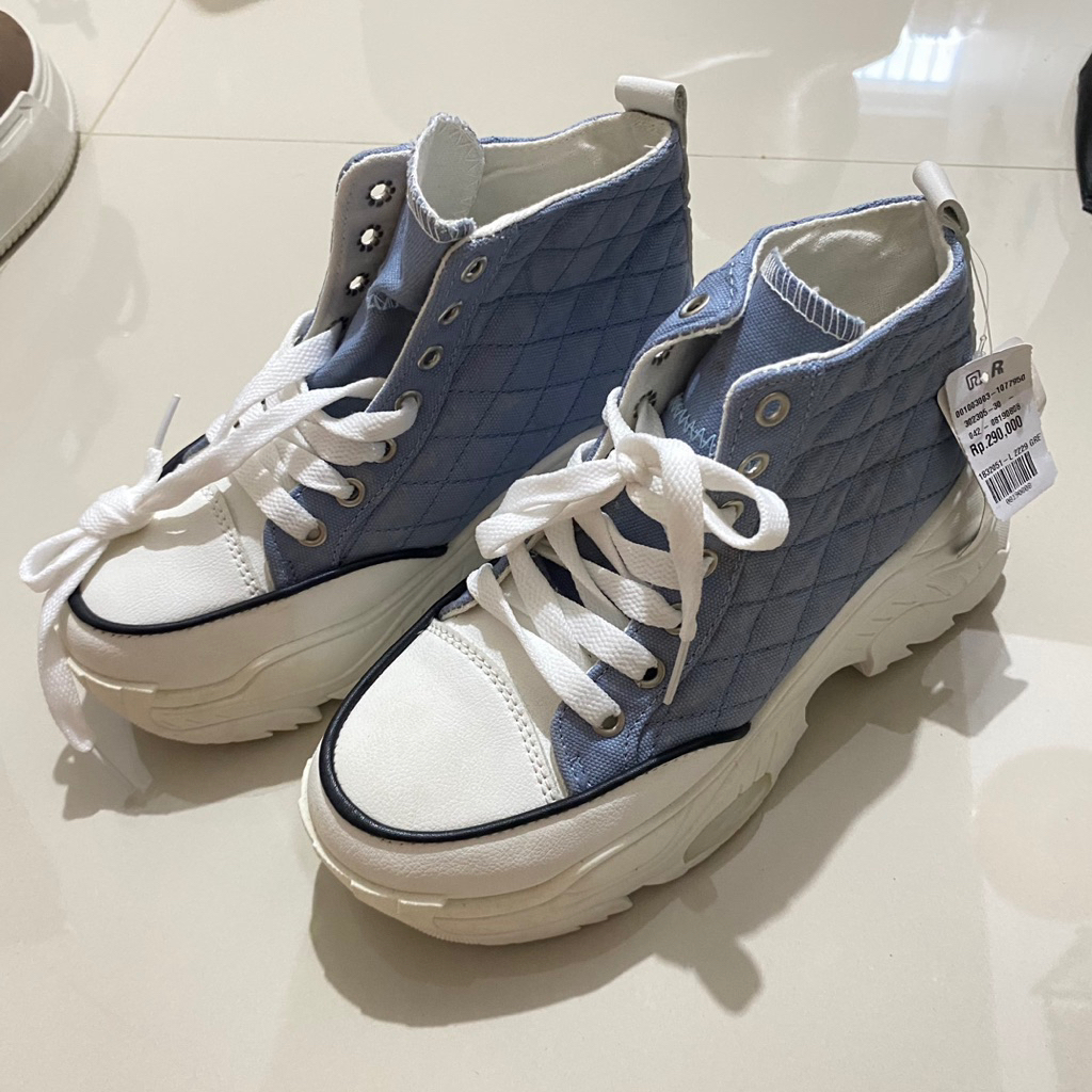 iLooks Sepatu Sneakers Wanita Boots Canvas